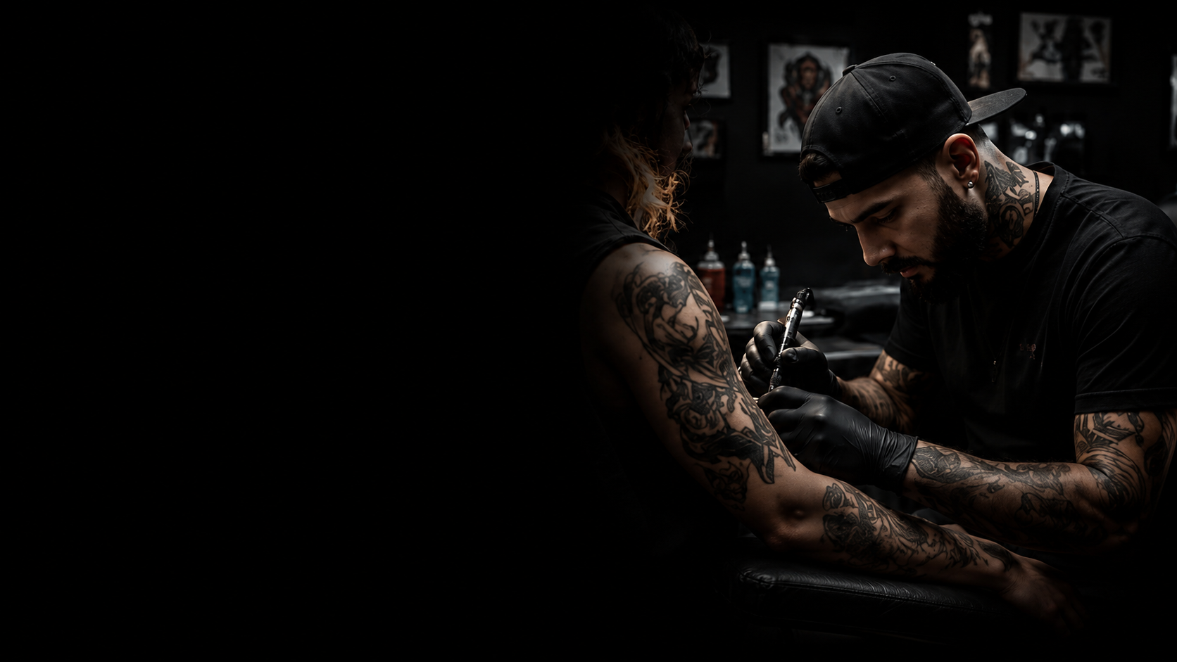 LAUNCH YOUR <br>
TATTOO CAREER<br>
WITHOUT INVESTING LAKHS