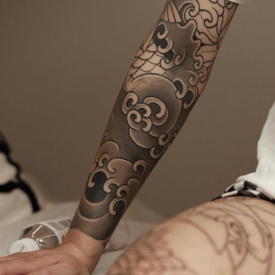 sumi-grey-wash-dark tattto